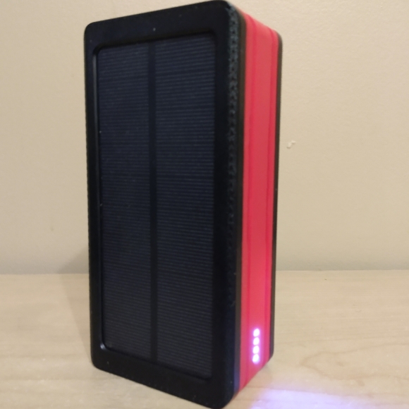 (50000mAh) SOLAR power bank charger - Picture 2 of 5